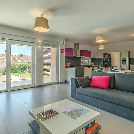 Stefanja Holiday home *